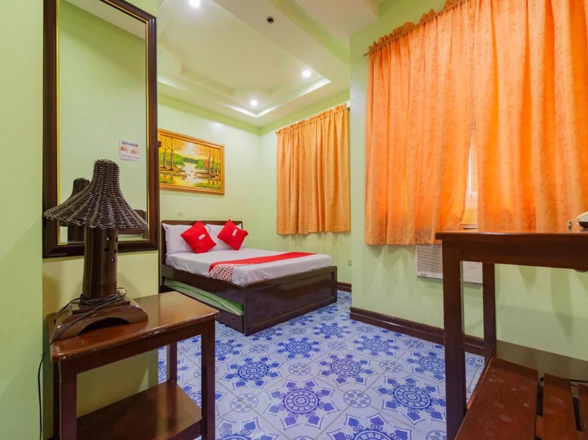 Rooms R Us - Voyagers Palace Puerto Princesa Exterior foto