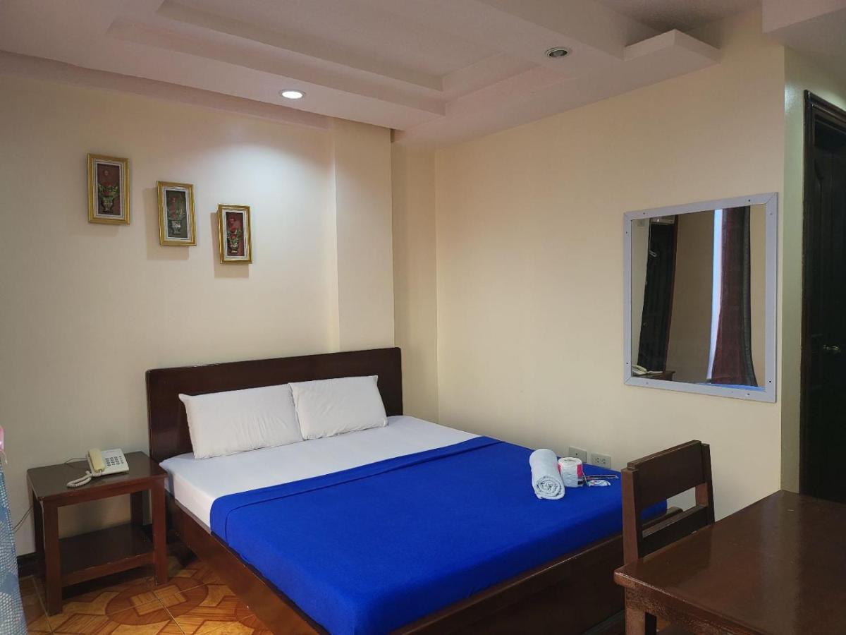 Rooms R Us - Voyagers Palace Puerto Princesa Exterior foto